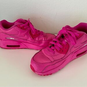 Nike Air Max Fuchsia Sneakers